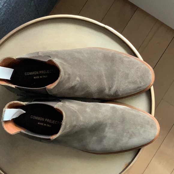 Common Projects Suede Chelsea boot Waxed Olive - Picture 2 of 8